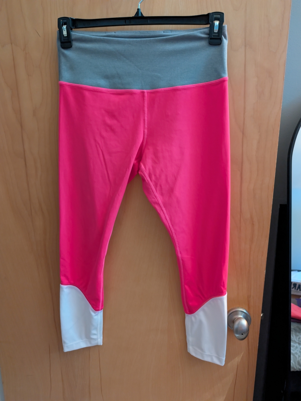 kate spade Hot Pink, Gray & White Colorblock Leggings